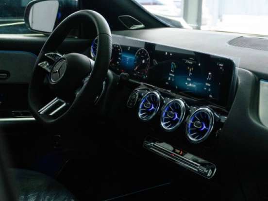 MERCEDES-BENZ-GLA 200-1.3 MHEV NIGHT EDITION 7G-DCT MERCEDES-BENZ-GLA 200-2026