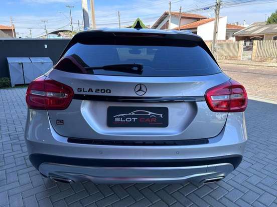 MERCEDES-BENZ-GLA 200-1.6 CGI ADVANCE 16V TURBO FLEX 4P AUTOMÁTICO MERCEDES-BENZ-GLA 200-2015