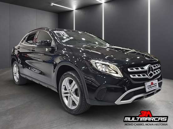 MERCEDES-BENZ-GLA 200-2019