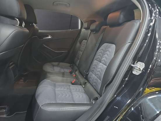 MERCEDES-BENZ-GLA 200-1.6 CGI FLEX STYLE 7G-DCT MERCEDES-BENZ-GLA 200-2019