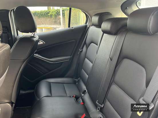 MERCEDES-BENZ-GLA 200-1.6 CGI STYLE 16V TURBO FLEX 4P AUTOMÁTICO MERCEDES-BENZ-GLA 200-2016