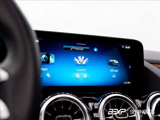 MERCEDES-BENZ-GLA 35 AMG-2024