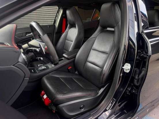 MERCEDES-BENZ-GLA 45 AMG-2.0 16V TURBO GASOLINA 4P AUTOMÁTICO MERCEDES-BENZ-GLA 45 AMG-2015