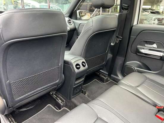 MERCEDES-BENZ-GLB 200-2021