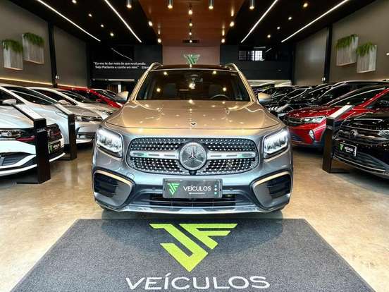 MERCEDES-BENZ-GLB 220-2024