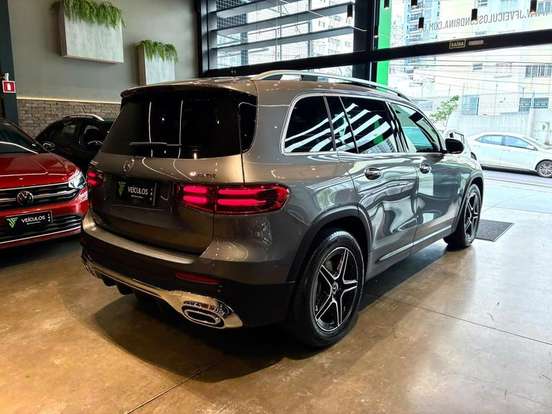 MERCEDES-BENZ-GLB 220-2.0 MHEV AMG LINE 4MATIC 8G-DCT MERCEDES-BENZ-GLB 220-2024