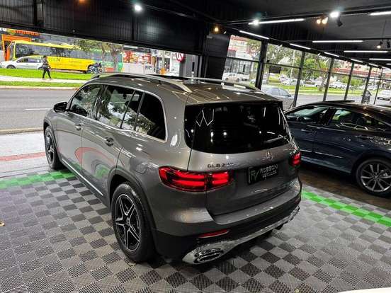 MERCEDES-BENZ-GLB 220-2.0 MHEV AMG LINE 4MATIC 8G-DCT MERCEDES-BENZ-GLB 220-2024