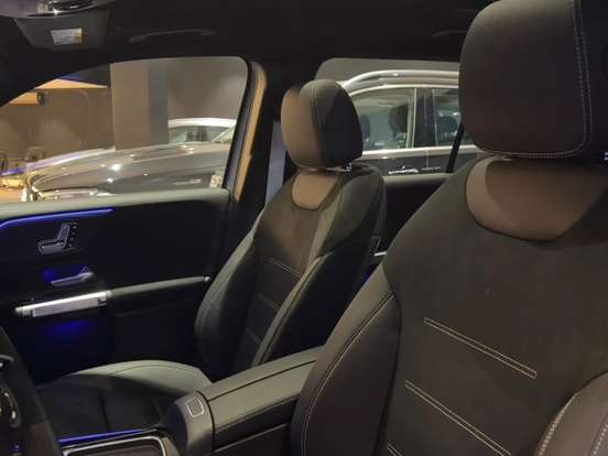 MERCEDES-BENZ-GLB 220-2026