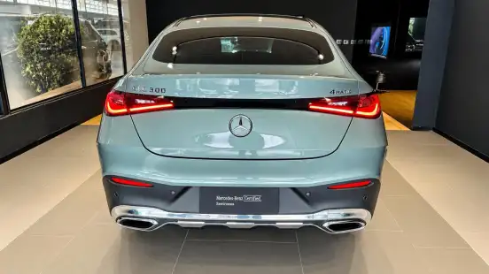 MERCEDES-BENZ-GLC 300-2025