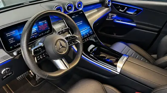 MERCEDES-BENZ-GLC 300-2025