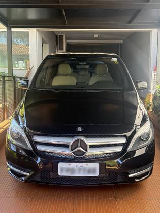 MERCEDES-BENZ B 200 1.6 SPORT TURBO GASOLINA 4P AUTOMÁTICO