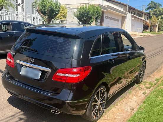 MERCEDES-BENZ-B 200-2014