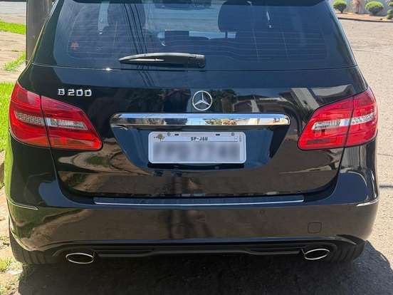 MERCEDES-BENZ-B 200-1.6 SPORT TURBO GASOLINA 4P AUTOMÁTICO MERCEDES-BENZ-B 200-2014