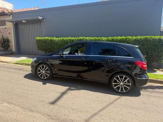 MERCEDES-BENZ-B 200-2014
