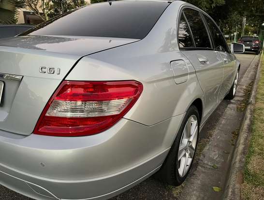 MERCEDES-BENZ-C 180-2011
