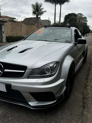 MERCEDES-BENZ-C 63 AMG-6.2 V8 GASOLINA COUPÉ MCT MERCEDES-BENZ-C 63 AMG-2013