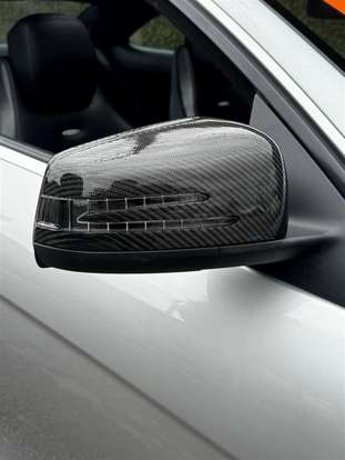 MERCEDES-BENZ-C 63 AMG-2013