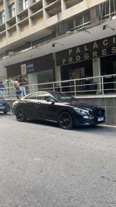 MERCEDES-BENZ-CLA 200-2017