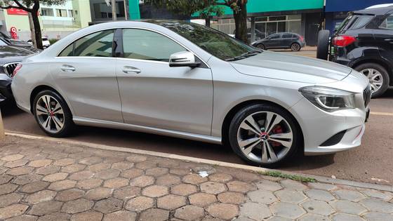 MERCEDES-BENZ CLA 200 1.6 URBAN 16V GASOLINA 4P AUTOMÁTICO
