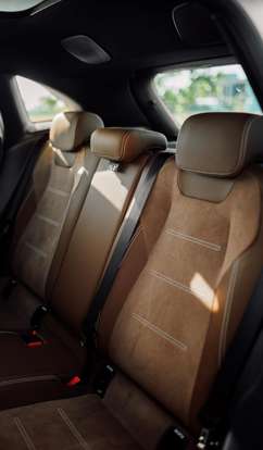 MERCEDES-BENZ-GLA 200-1.3 MHEV AMG LINE 7G-DCT MERCEDES-BENZ-GLA 200-2024