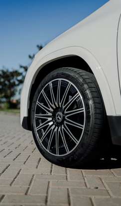 MERCEDES-BENZ-GLA 200-2024