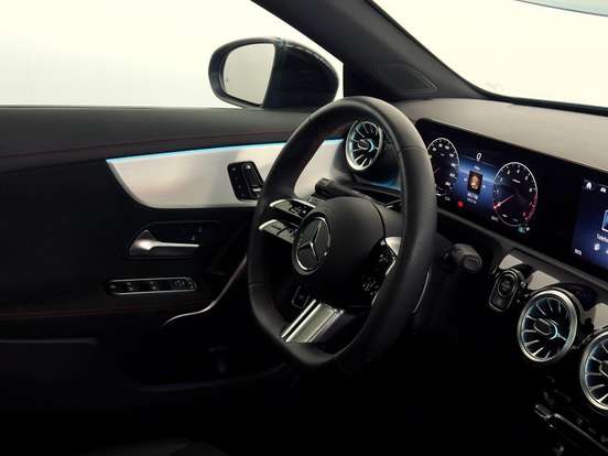 MERCEDES-BENZ-GLA 200-1.3 MHEV AMG LINE 7G-DCT MERCEDES-BENZ-GLA 200-2023