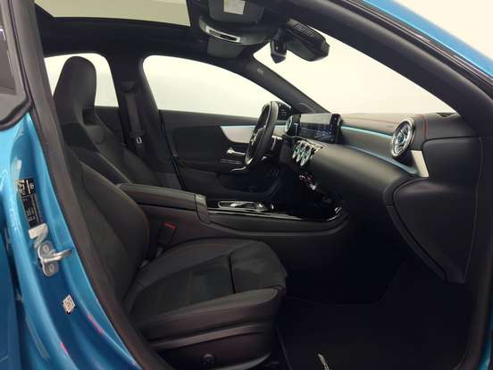MERCEDES-BENZ-GLA 200-1.3 MHEV AMG LINE 7G-DCT MERCEDES-BENZ-GLA 200-2023
