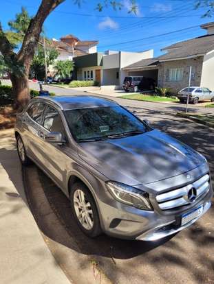 MERCEDES-BENZ-GLA 200-2015