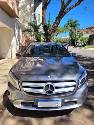 MERCEDES-BENZ-GLA 200-2015