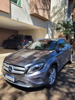 MERCEDES-BENZ-GLA 200-2015
