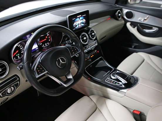 MERCEDES-BENZ-GLC 250-2017