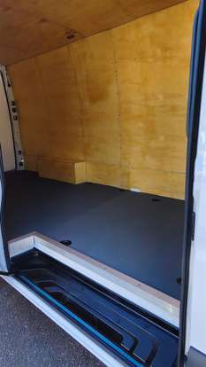 MERCEDES-BENZ-SPRINTER-2020