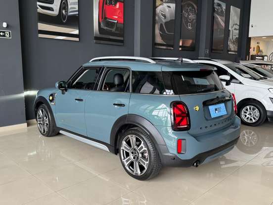 MINI-COUNTRYMAN-2022