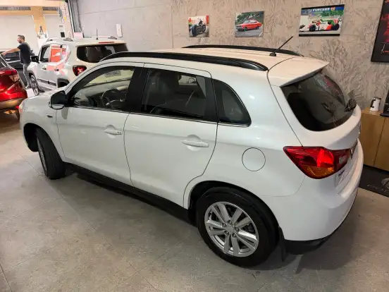 MITSUBISHI-ASX-2013