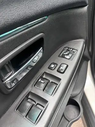 MITSUBISHI-ASX-2017