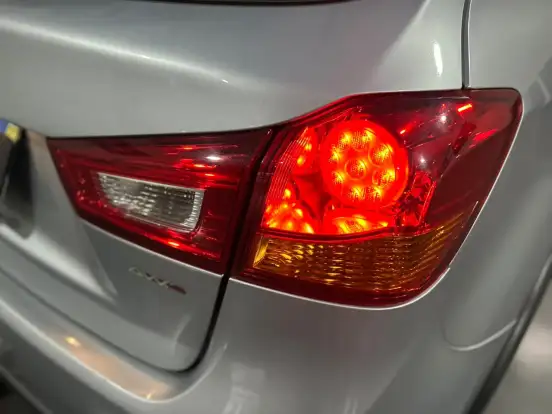 MITSUBISHI-ASX-2017