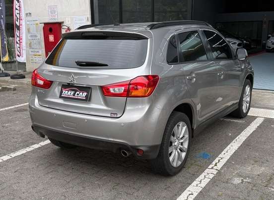 MITSUBISHI-ASX-2016