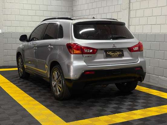MITSUBISHI-ASX-2011