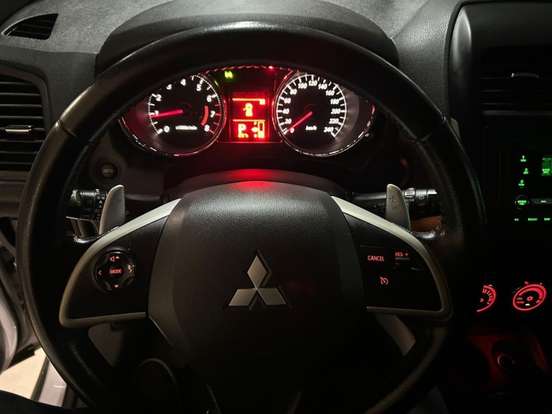 MITSUBISHI-ASX-2013