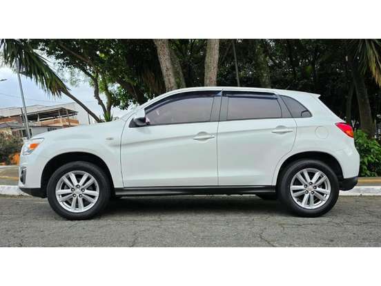 MITSUBISHI-ASX-2013