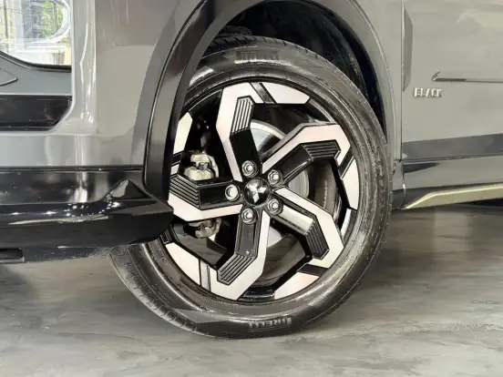 MITSUBISHI-ECLIPSE CROSS-2025