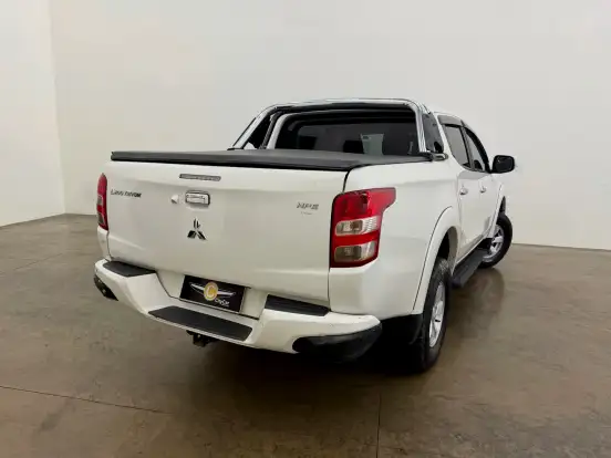 MITSUBISHI-L200 TRITON-2017