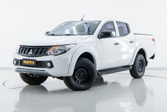 MITSUBISHI L200 TRITON 2.4 16V TURBO DIESEL GL CD 4X4 MANUAL