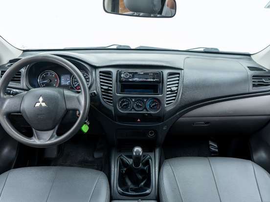 MITSUBISHI-L200 TRITON-2.4 16V TURBO DIESEL GL CD 4X4 MANUAL MITSUBISHI-L200 TRITON-2023