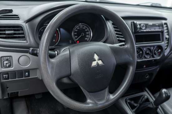 MITSUBISHI-L200 TRITON-2.4 16V TURBO DIESEL GL CD 4X4 MANUAL MITSUBISHI-L200 TRITON-2023