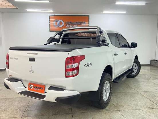 MITSUBISHI-L200 TRITON-2021