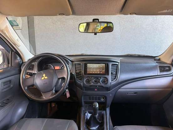 MITSUBISHI-L200 TRITON-2.4 16V TURBO DIESEL SPORT GLX CD 4P 4X4 MANUAL MITSUBISHI-L200 TRITON-2019