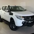 MITSUBISHI L200 TRITON 2.4 16V TURBO DIESEL SPORT HPE CD 4P 4X4 AUTOMÁTICO MITSUBISHI L200 TRITON 2.4 16V TURBO DIESEL SPORT HPE CD 4P 4X4 AUTOMÁTICO