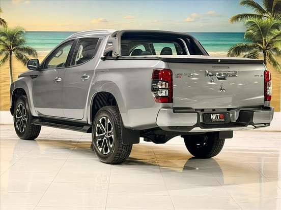 MITSUBISHI-L200 TRITON-2024