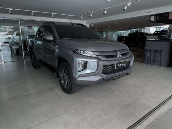 MITSUBISHI-L200 TRITON-2025